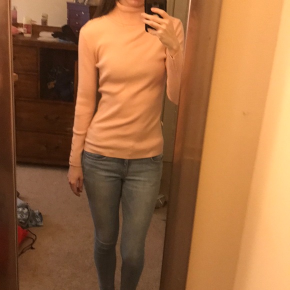 Calvin Klein pink turtleneck sweater - Picture 5 of 6